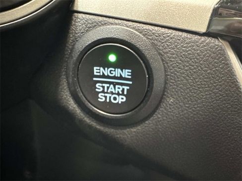 Used 2022 Ford Escape SE image 10