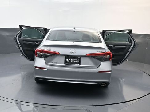 Used 2022 Honda Civic Sport image 22