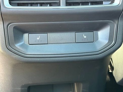 Used 2024 Volkswagen Atlas Cross Sport SEL Premium R-Line image 29