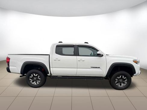 Used 2019 Toyota Tacoma SR5 image 8