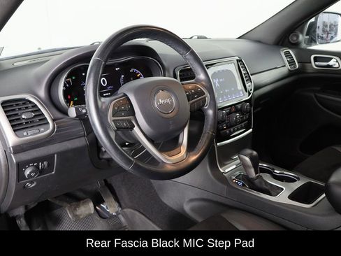 Used 2020 Jeep Grand Cherokee Altitude image 27
