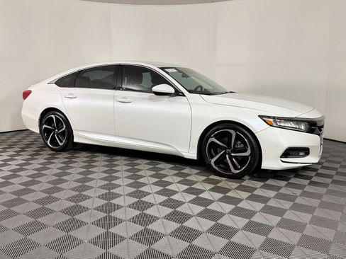 Used 2019 Honda Accord Sport image 6