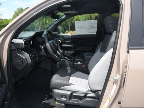 New 2026 Toyota Tacoma TRD Off-Road AWD/4WD image 3