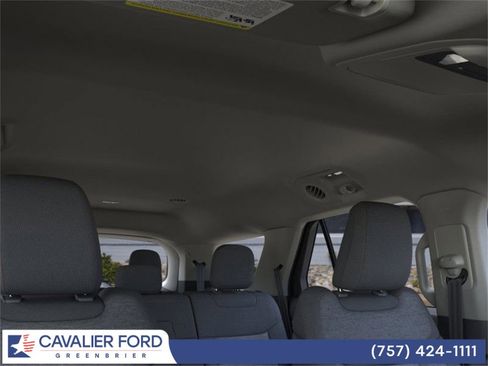 Used 2025 Ford Explorer Active image 22