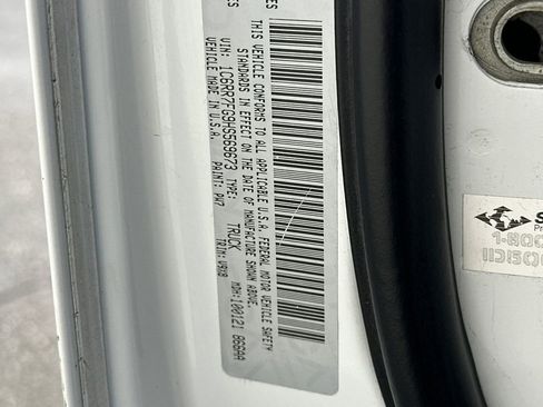 Used 2017 RAM 1500 Express image 27