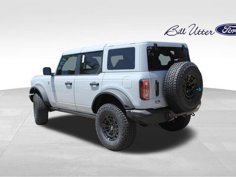 New 2026 Ford Bronco Badlands w/ Sasquatch Package AWD/4WD image 4