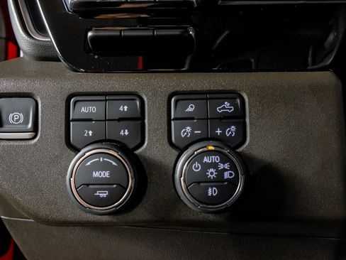 Used 2024 Chevrolet Silverado 3500 LTZ w/ LTZ Plus Package image 27