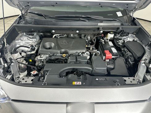 Used 2023 Toyota RAV4 XLE FWD image 31