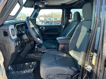 New 2025 Jeep Wrangler Sahara w/ Safety Group