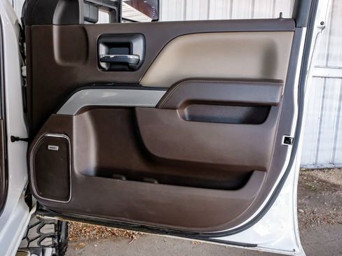 Used 2018 Chevrolet Silverado 2500 LTZ w/ Duramax Plus Package image 46