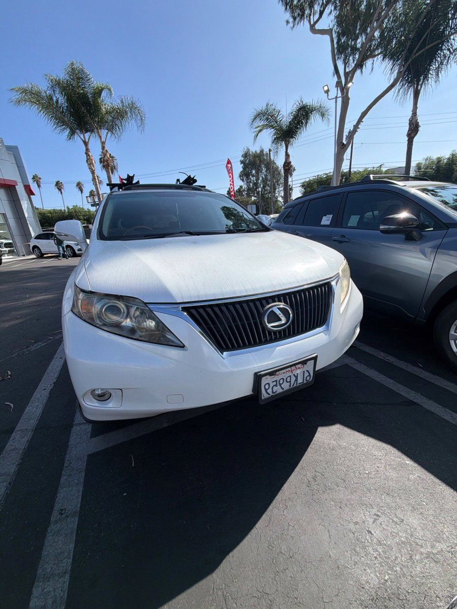 Used 2010 Lexus RX 350 2WD image 2