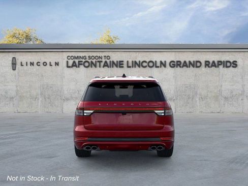 New 2026 Lincoln Aviator AWD image 5