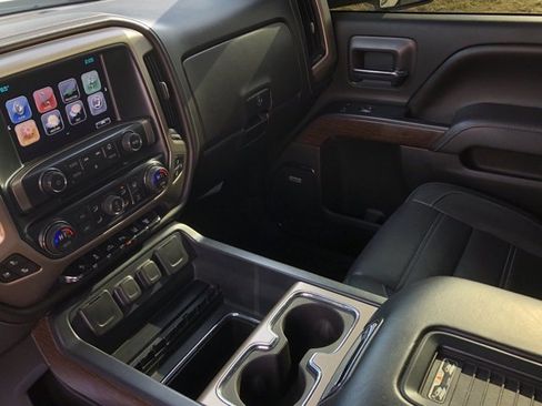 Used 2017 GMC Sierra 3500 Denali w/ Duramax Plus Package image 14