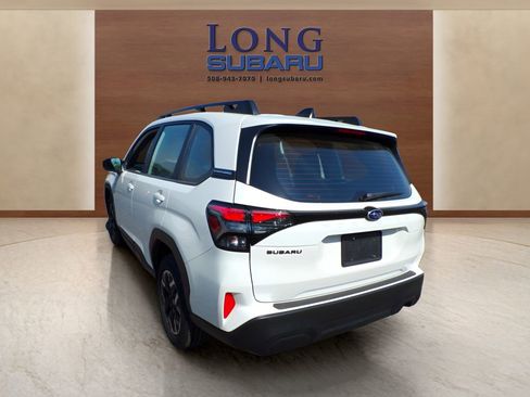 Certified 2025 Subaru Forester AWD/4WD image 10