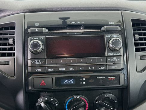 Used 2012 Toyota Tacoma PreRunner image 19