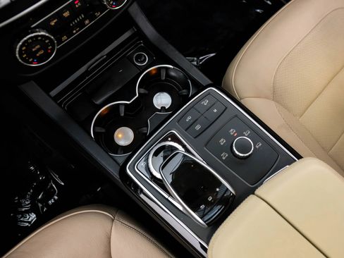 Used 2017 Mercedes-Benz GLS 550 4MATIC image 20