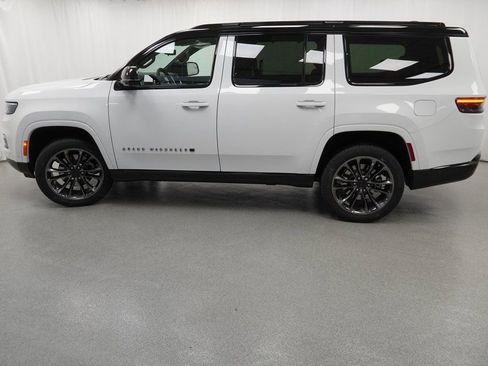 New 2025 Jeep Grand Wagoneer Series III w/ Rear Seat Video Group 1 image 14