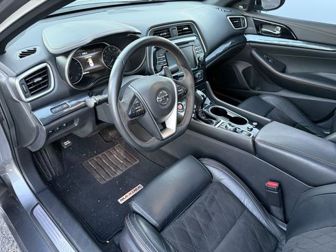 Used 2021 Nissan Maxima SR w/ Sport Mat Group image 10