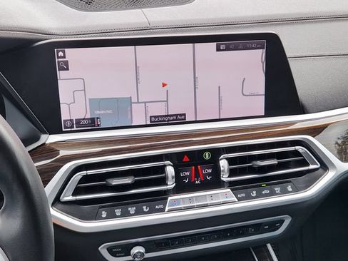 Used 2019 BMW X7 xDrive50i w/ Premium Package AWD/4WD image 6