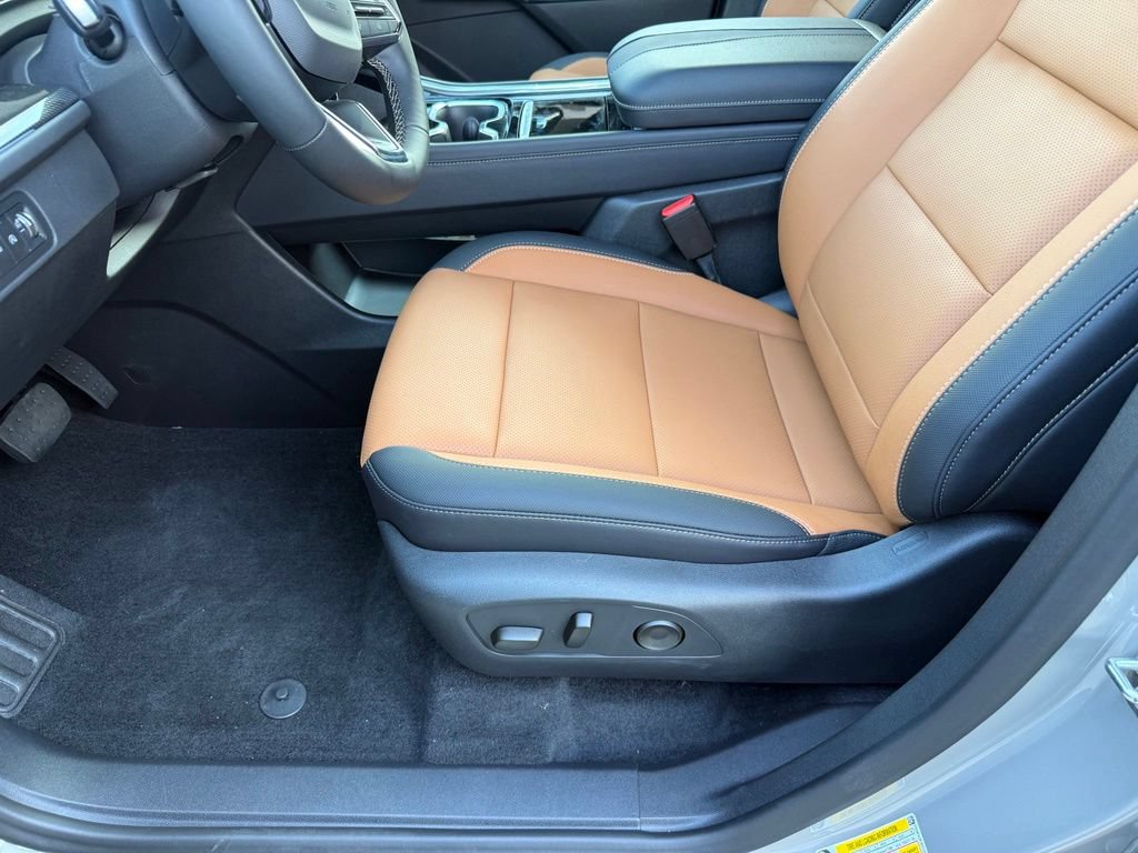 New 2027 Chevrolet Traverse Z71 w/ Driver Confidence Package AWD/4WD image 7