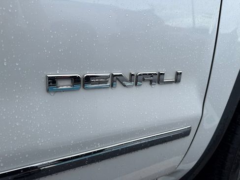 Used 2018 GMC Sierra 1500 Denali w/ Denali Ultimate Package AWD/4WD image 10
