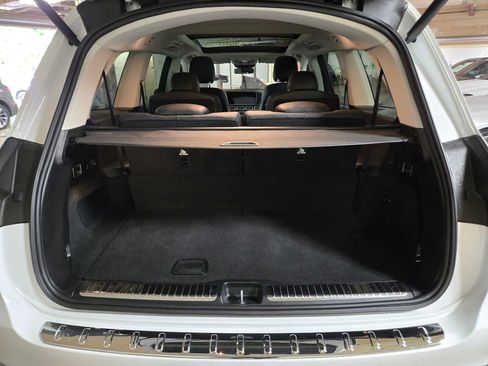 Used 2024 Mercedes-Benz GLS 580 4MATIC image 12