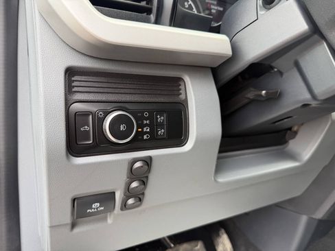 Used 2024 Ford F350 XLT AWD/4WD image 19