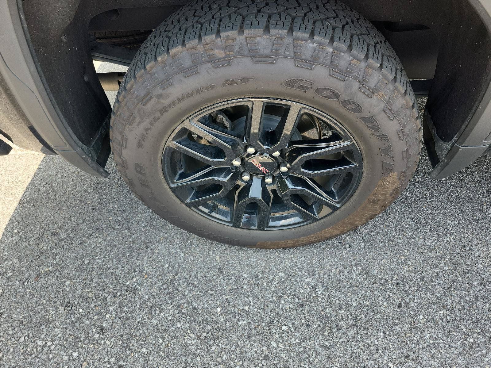 Certified 2025 GMC Sierra 1500 Elevation w/ Elevation Premium Package AWD/4WD image 6