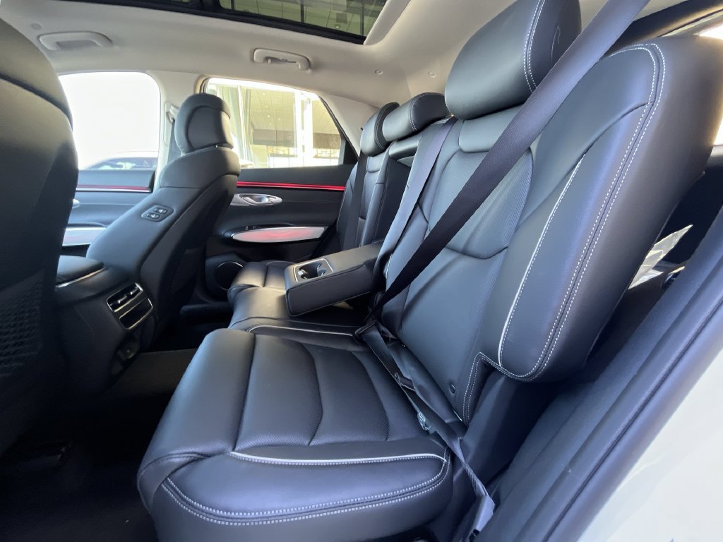Used 2026 Genesis GV70 2.5T Advanced AWD/4WD image 25