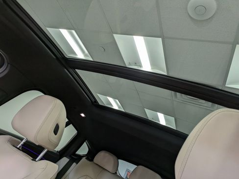 Used 2021 BMW X4 xDrive30i w/ Executive Package image 21