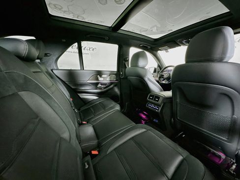 Used 2025 Mercedes-Benz GLE 53 AMG 4MATIC w/ 3rd Row Seat Package image 29