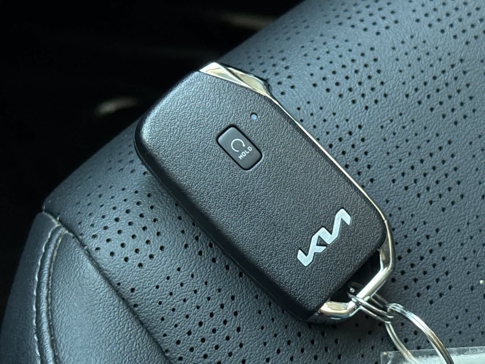 Used 2022 Kia Seltos SX w/ Sunroof Package AWD/4WD image 30