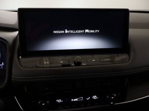 New 2026 Nissan Rogue Platinum image 19