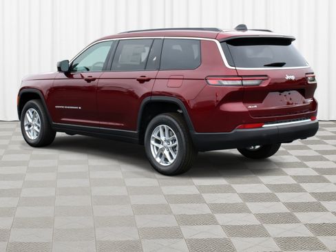 New 2025 Jeep Grand Cherokee L Laredo image 34
