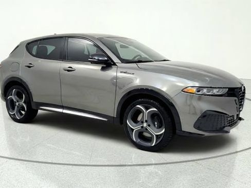 Used 2026 Alfa Romeo Tonale w/ Active Assist Package AWD/4WD image 1