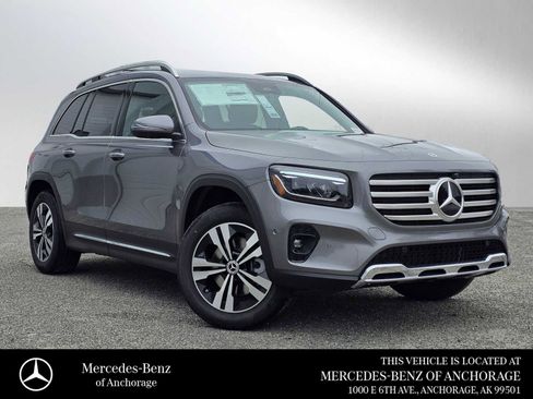 New 2026 Mercedes-Benz GLB 250 4MATIC image 1