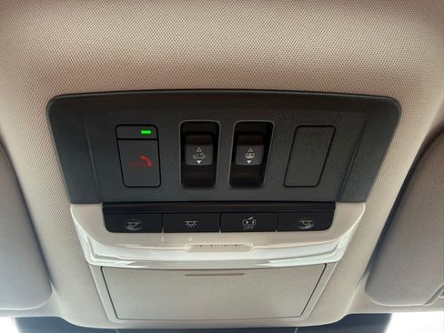 Used 2024 Nissan Pathfinder Platinum w/ Cargo Package image 32