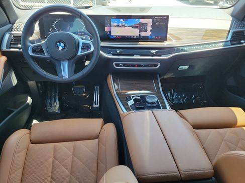 Used 2024 BMW X5 sDrive40i w/ M Sport Package RWD image 12