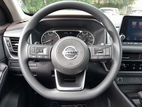 Used 2021 Nissan Rogue S AWD/4WD image 16