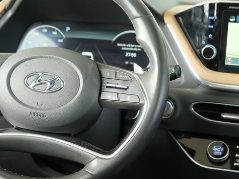 Used 2021 Hyundai Sonata Limited FWD image 13