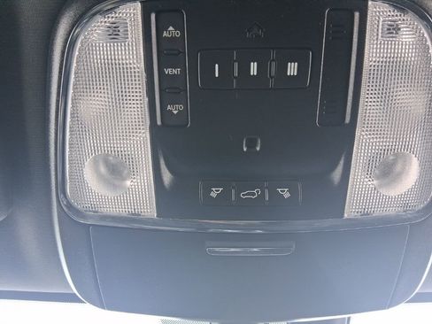 Used 2016 Jeep Grand Cherokee Laredo 75th Anniversary image 28