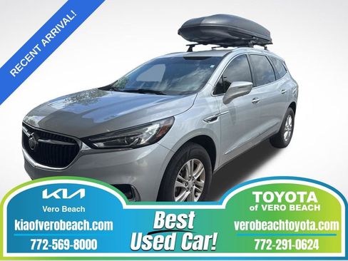 Used 2020 Buick Enclave Essence FWD image 1
