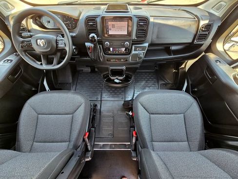 Used 2025 RAM ProMaster 2500 w/ Convenience Group FWD image 9