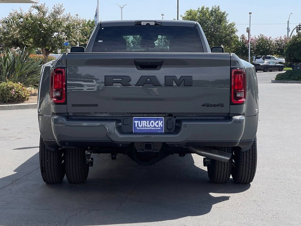 New 2027 RAM 3500 Big Horn AWD/4WD image 7
