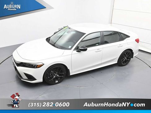 Used 2024 Honda Civic Sport image 25