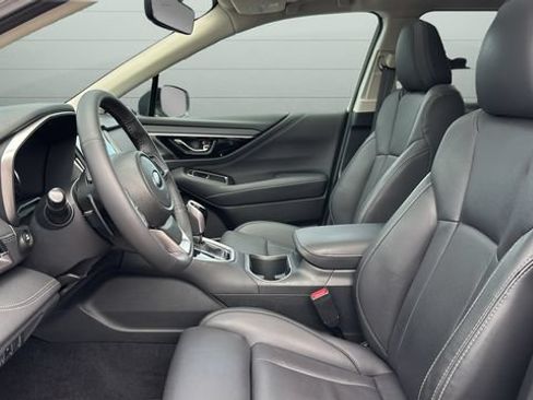 Used 2025 Subaru Outback Limited AWD/4WD image 21