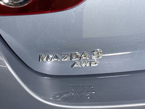 Used 2024 MAZDA MAZDA3 s image 24