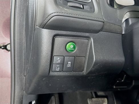 Used 2022 Honda HR-V EX image 11