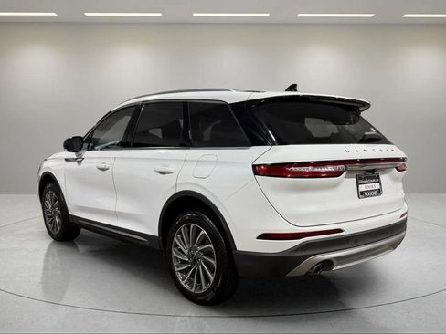 Certified 2023 Lincoln Corsair Reserve image 14