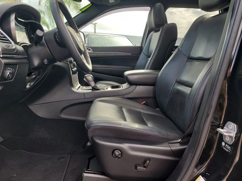 Used 2021 Jeep Grand Cherokee Limited w/ Luxury Group II RWD image 17